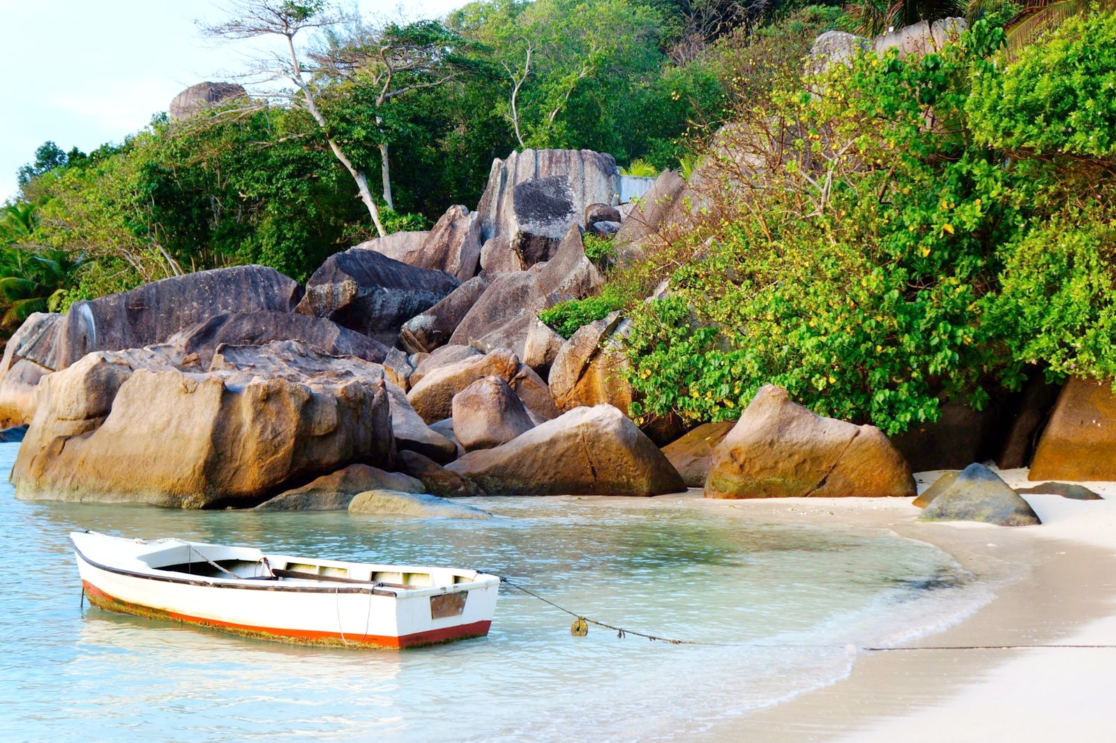 Anse Aux Poules Bleues, Mahe - Anse Aux Poules Bleues, Mahe