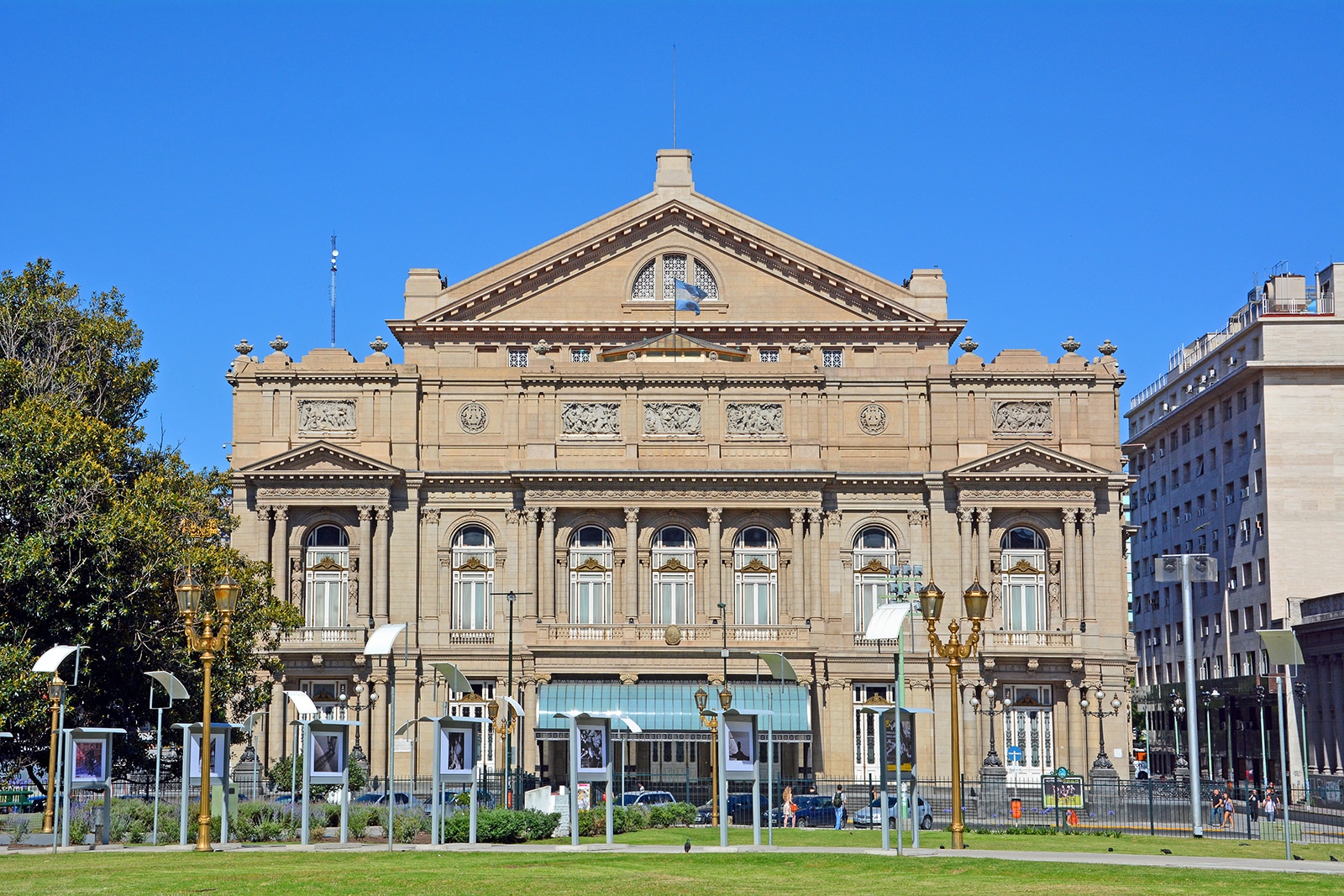 تئاتر کولون - Teatro Colón