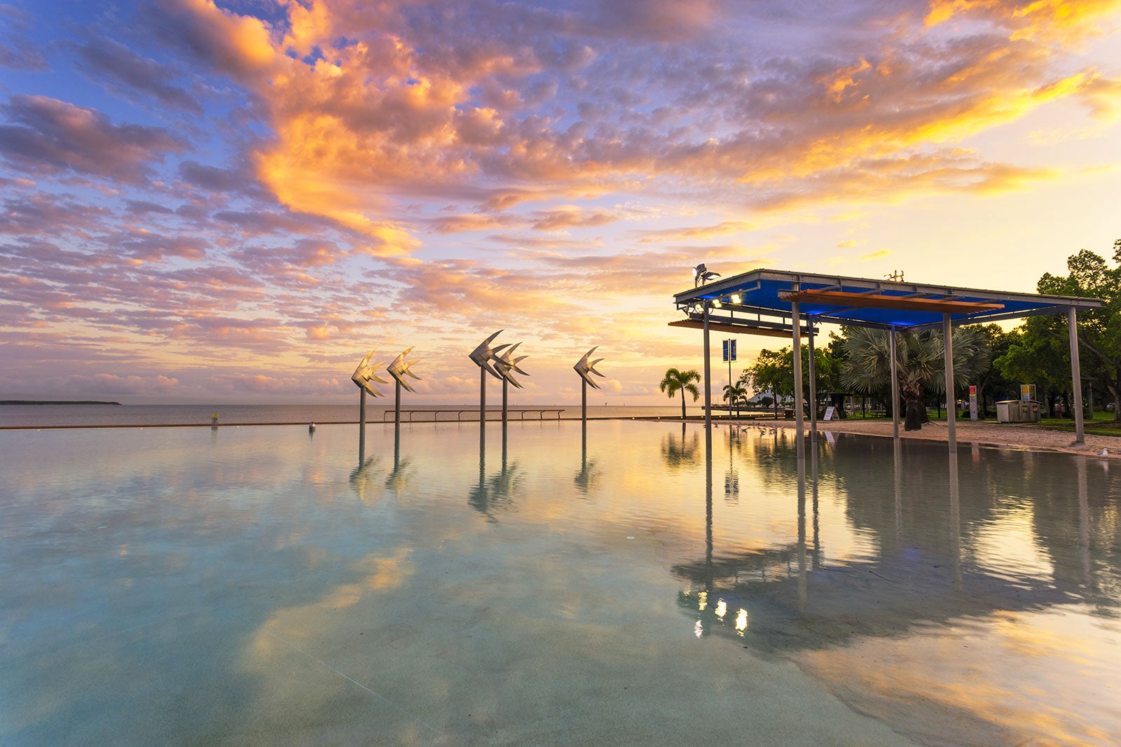 مرداب کنز ملکون - Cairns Malecon Lagoon