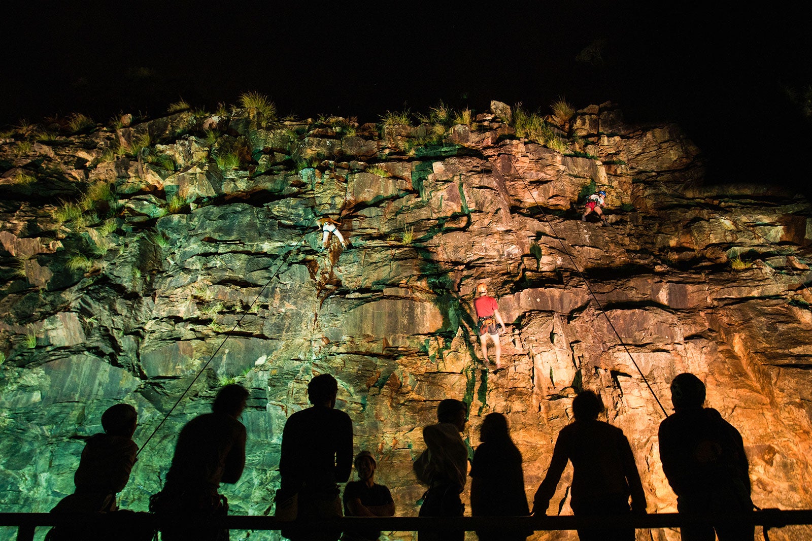 صخره نوردی کانگورو پوینت غروب - Kangaroo Point Cliffs Sunset Rock Climbing