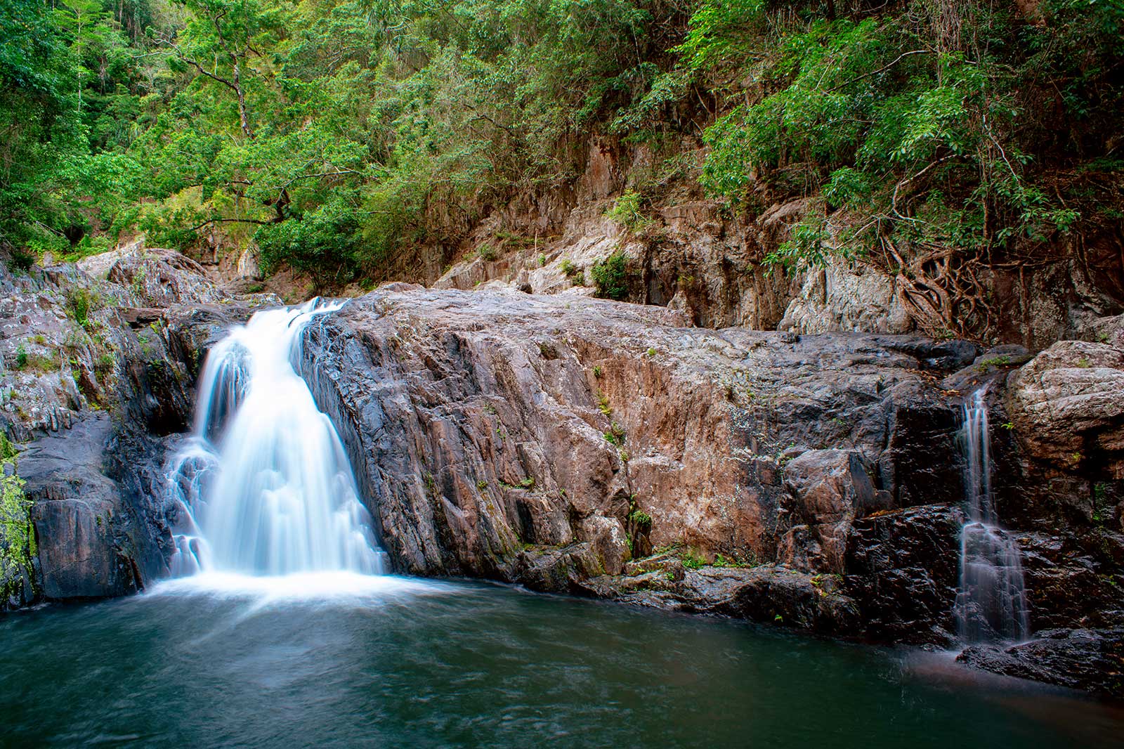 آبشارهای کریستالی - Crystal Cascades