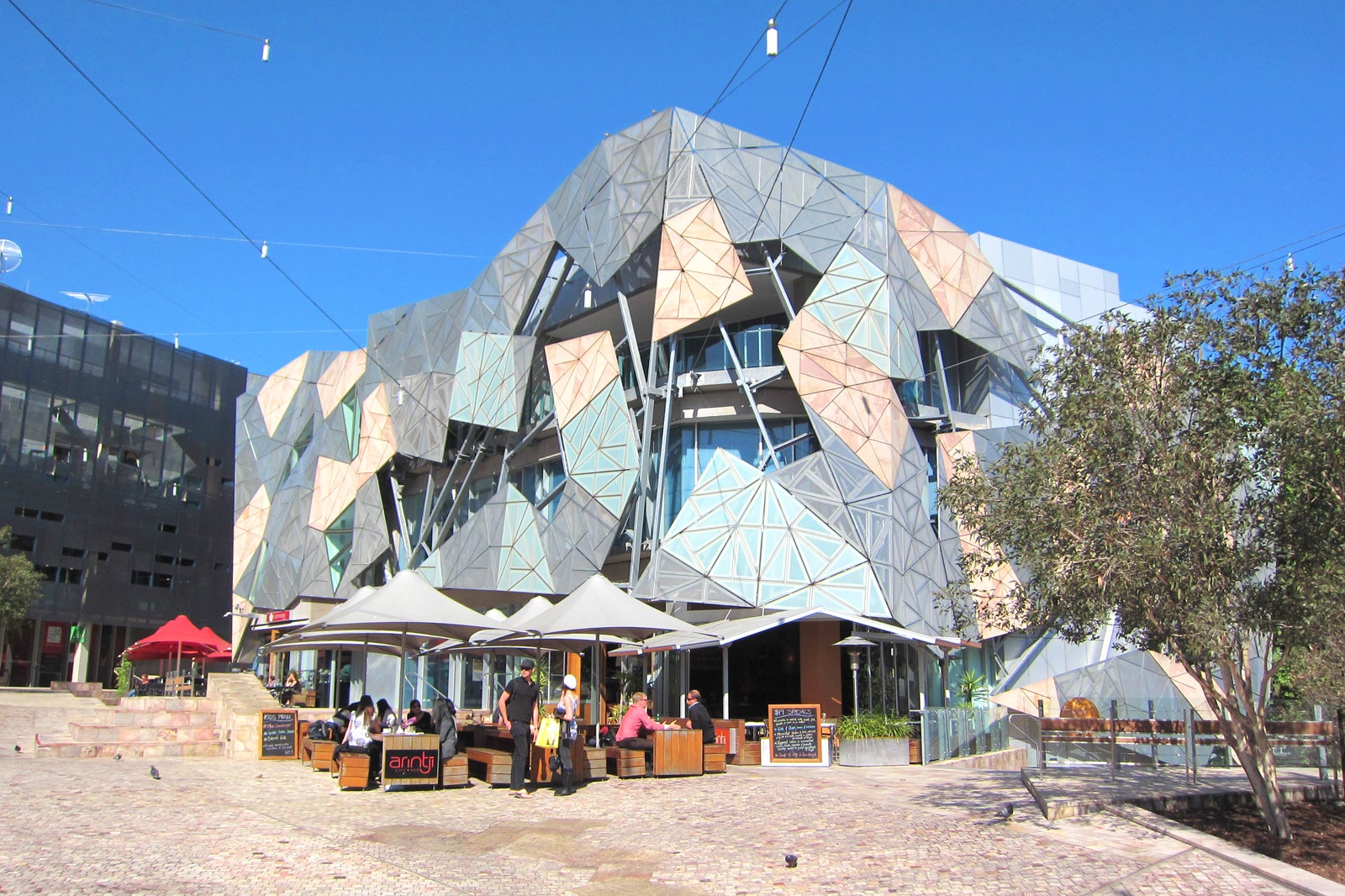 میدان فدراسیون - Federation Square