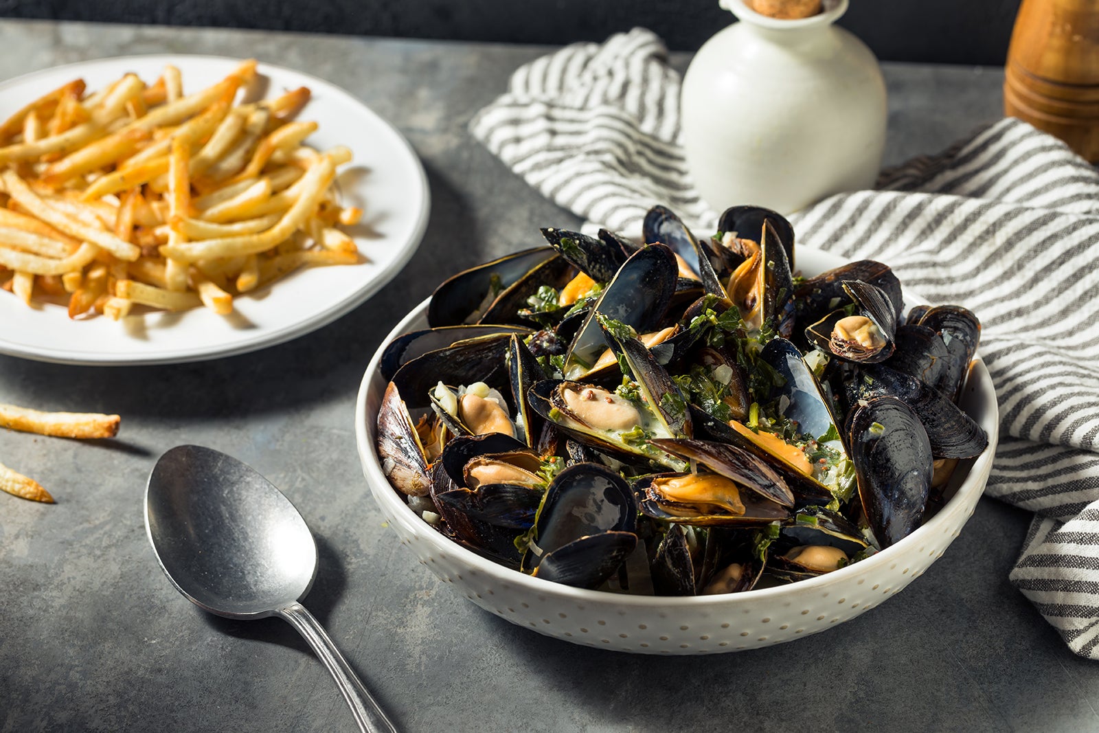 صدف سرخ شده - Moules-frites