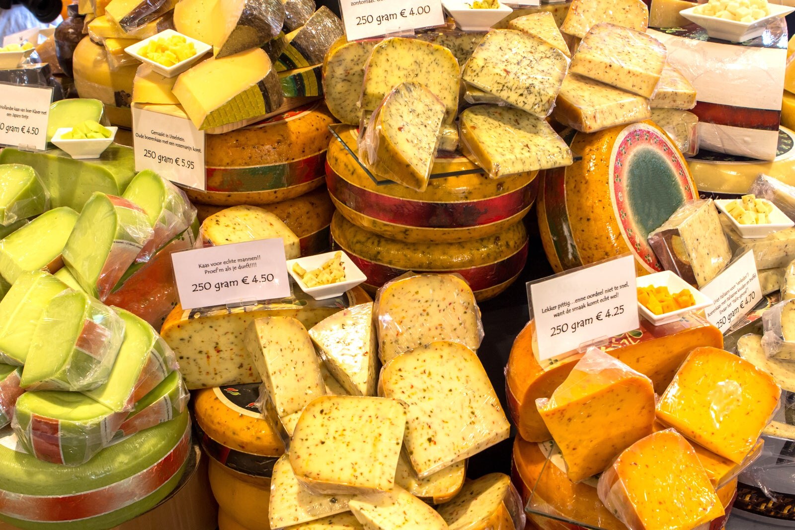 بازار پرویس سن ژیل - Marché du Parvis Saint-Gilles