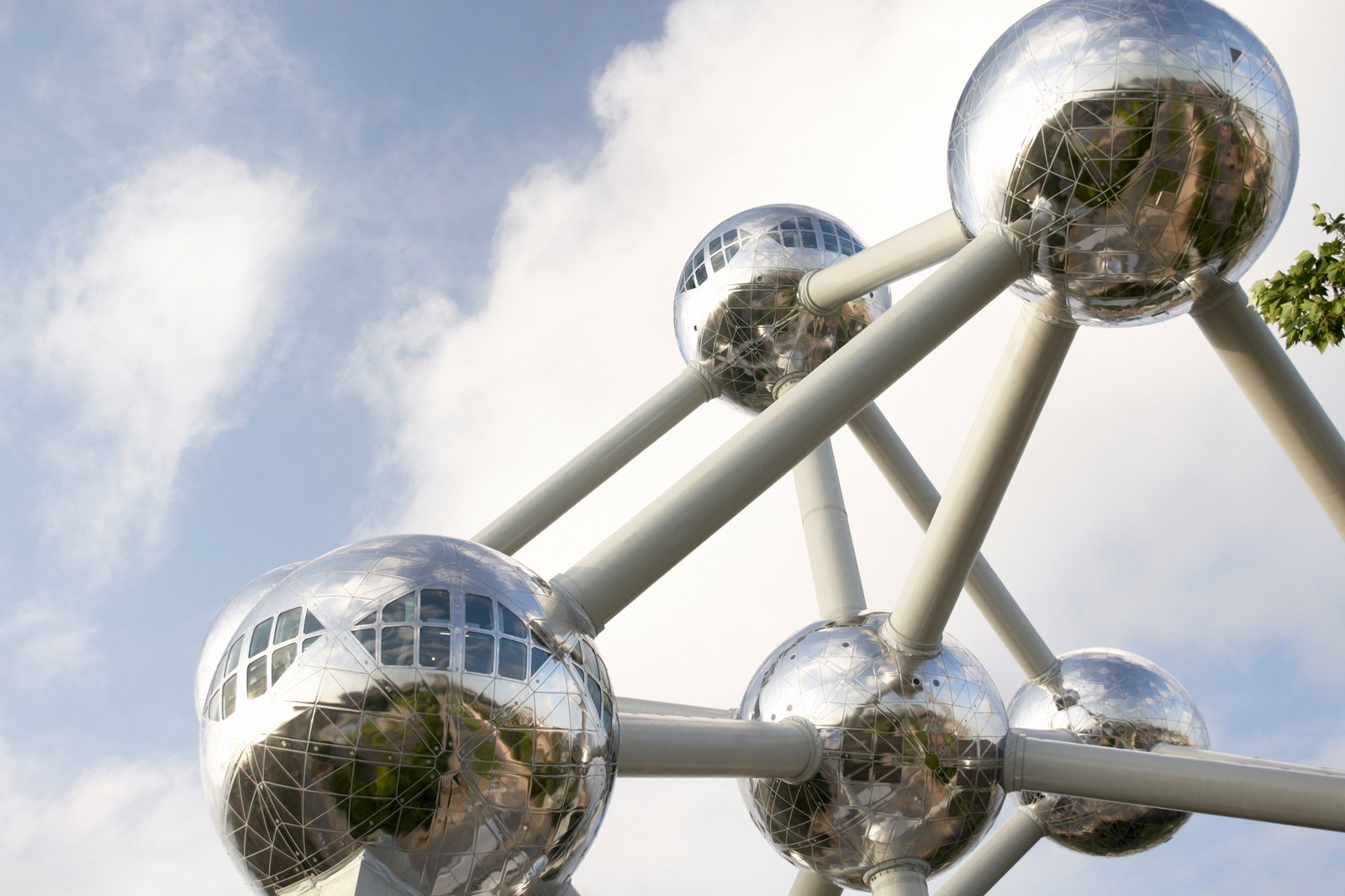 اتمیوم - The Atomium
