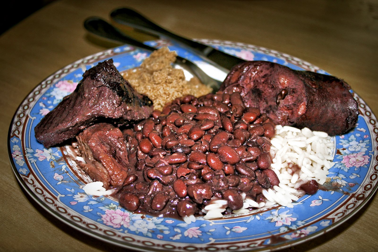 یک فیجوادا را امتحان کنید - Try a feijoada