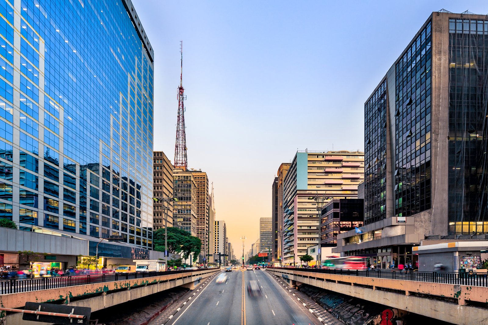 آونیدا پائولیستا - Avenida Paulista