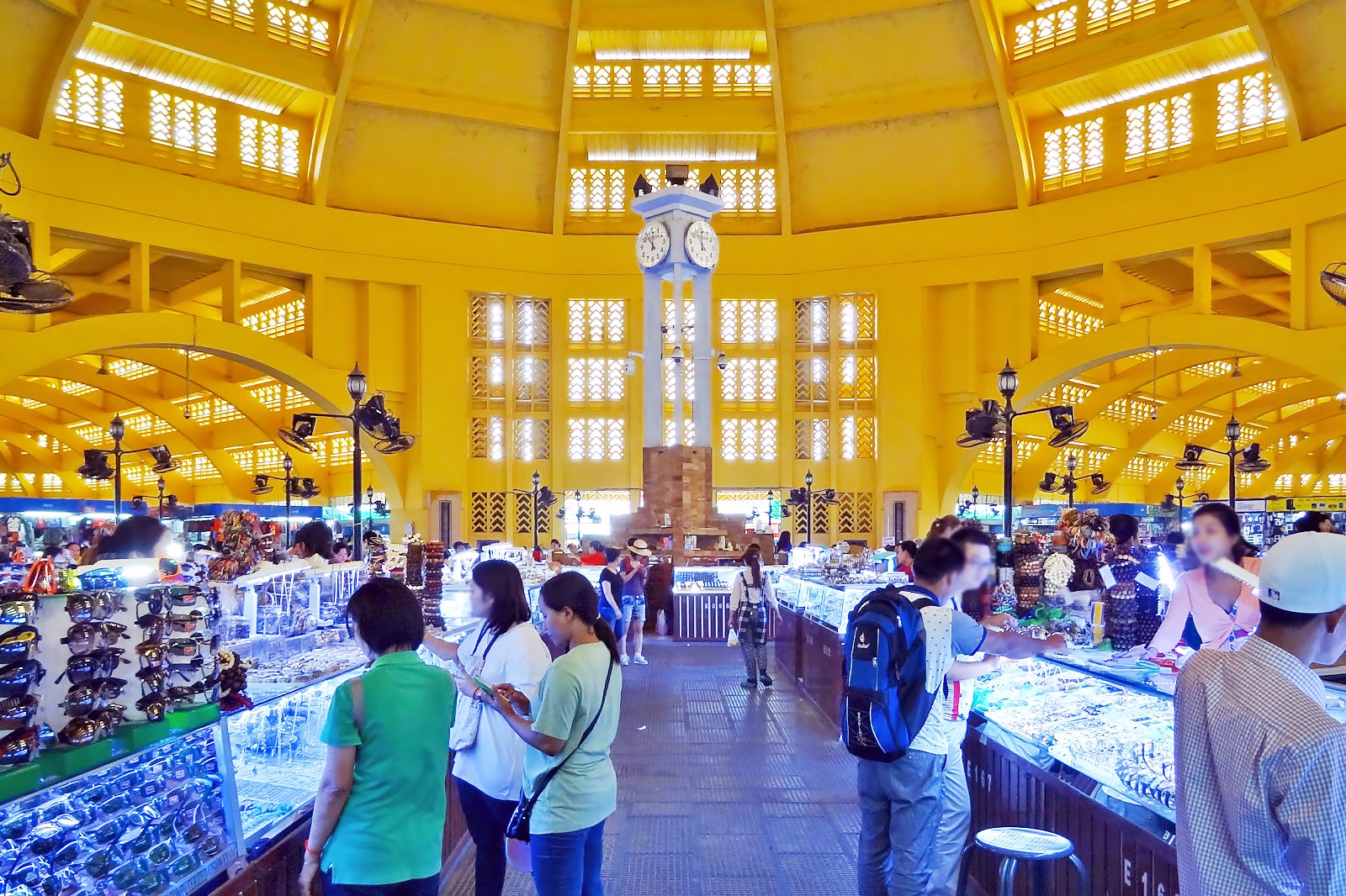 بازار مرکزی (Phsar Thmei) - Central Market (Phsar Thmei)