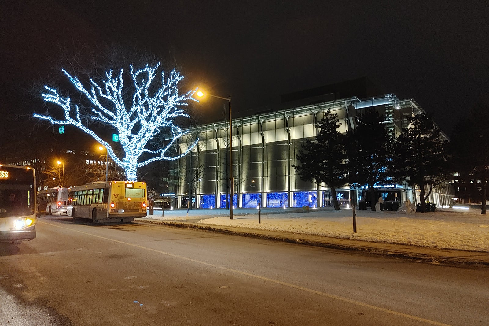 تئاتر بزرگ کبک - Grand Théâtre de Québec