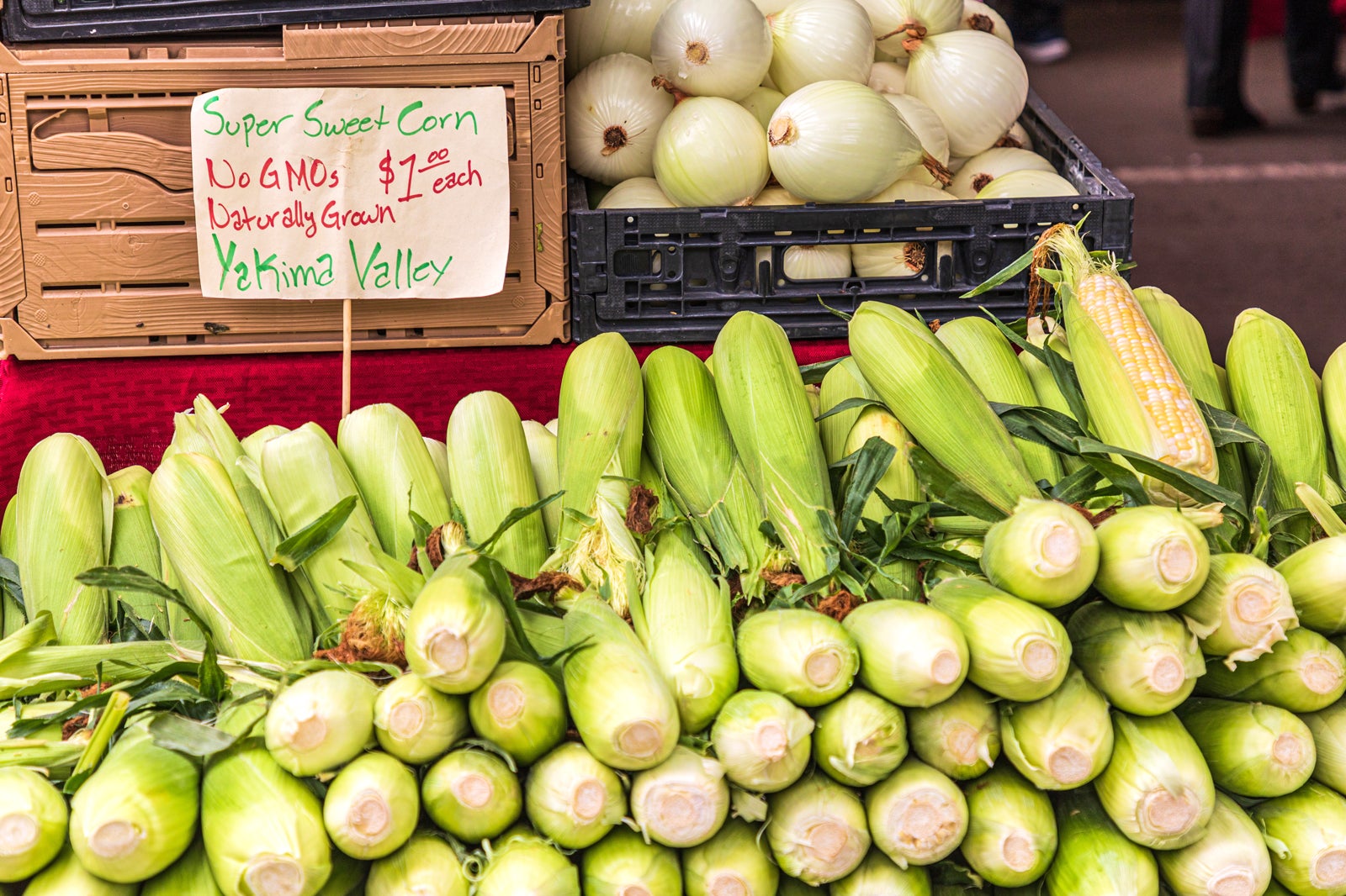 بازار کشاورزان ایستگاه اصلی خیابان - Main Street Station Farmers Market