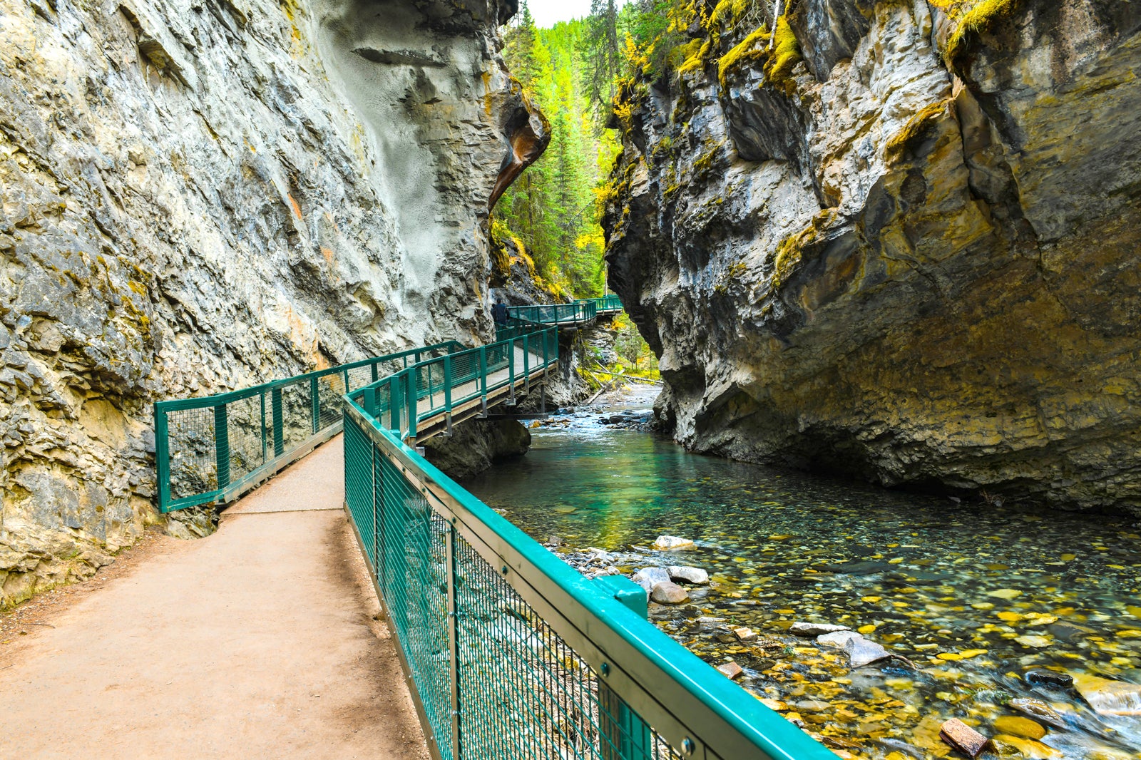 جانستون کانیون - Johnston Canyon