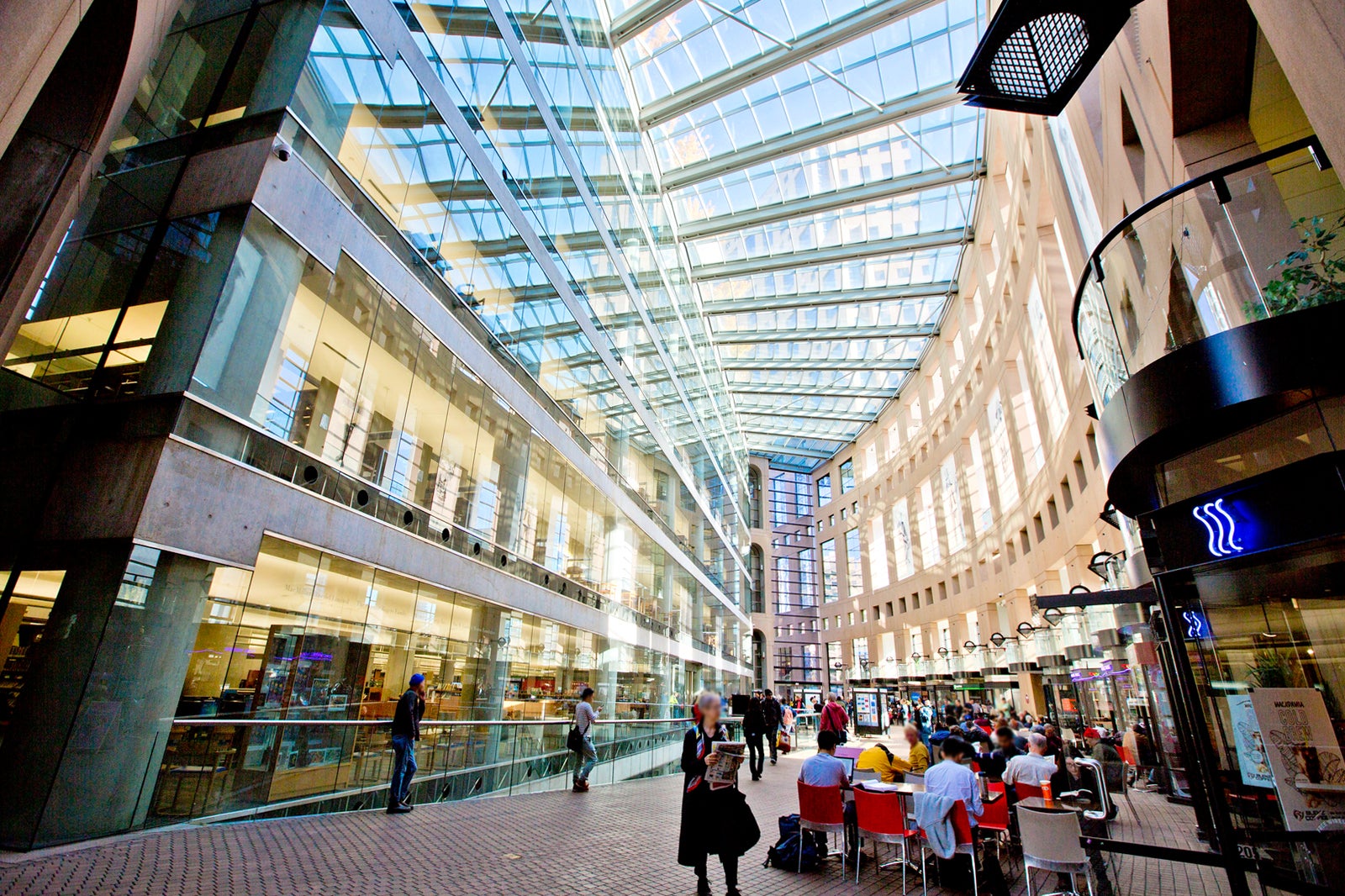 شعبه مرکزی کتابخانه عمومی ونکوور - Vancouver Public Library Central Branch