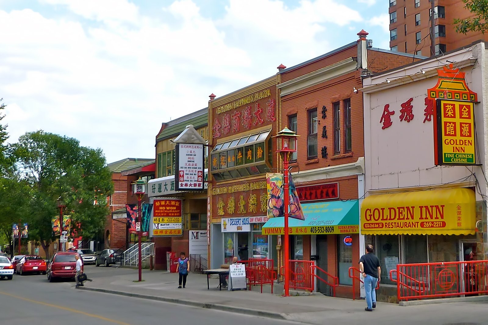 در محله چینی کلگری غذا بخورید - Dine in Calgary Chinatown