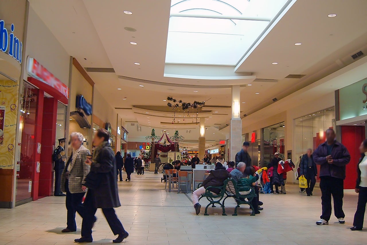 مرکز خرید دافرین - Dufferin Mall