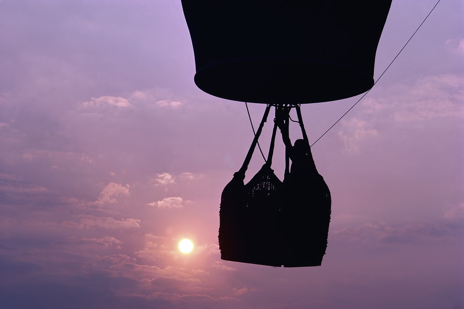 در بالای شهر کبک در یک بالون هوای گرم شناور شوید - Float above Quebec City in a hot air balloon