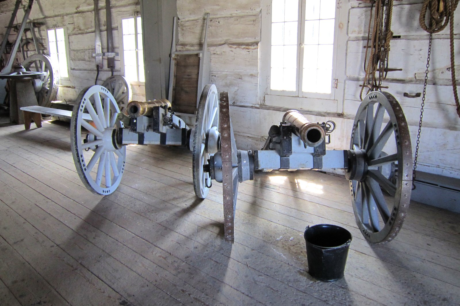 در نیاگارا روی دریاچه به زمان برگردید - Step back into time at Niagara-on-the-Lake