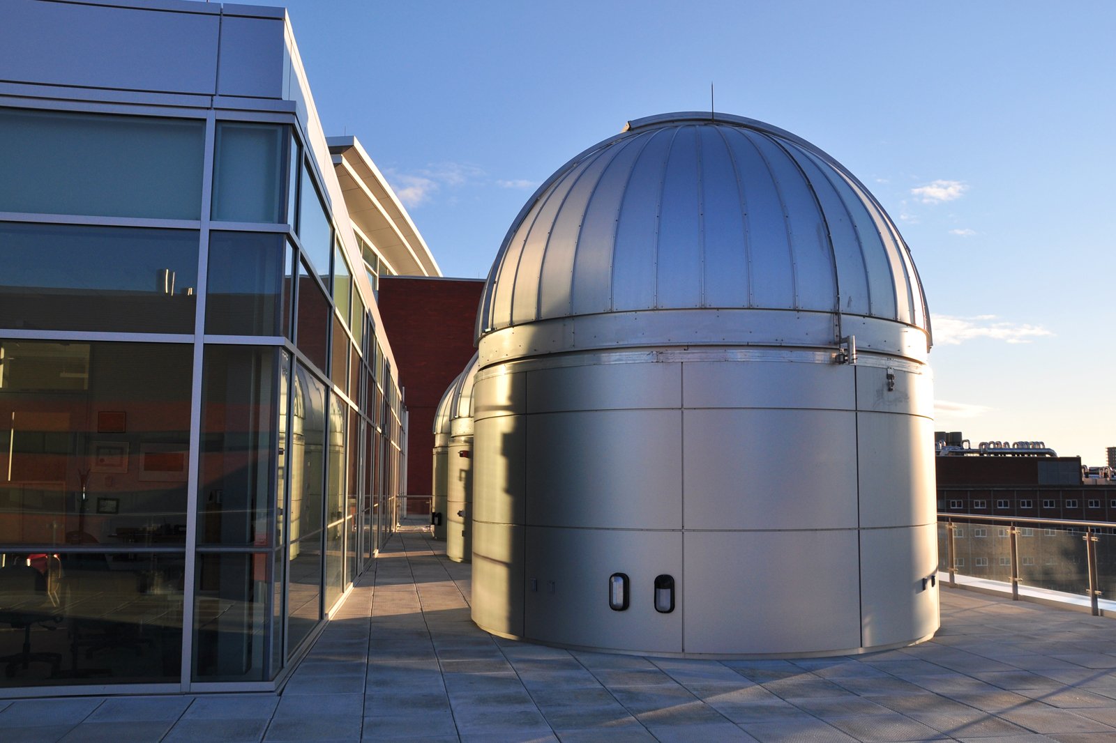 رصدخانه دانشگاه آلبرتا - University of Alberta Observatory