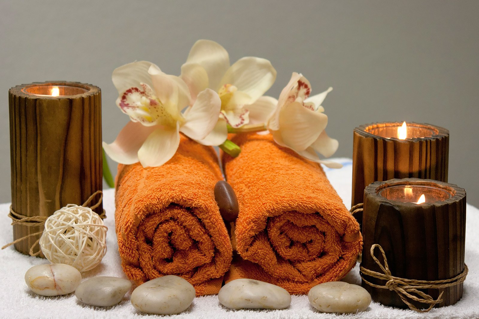 از درمان آبگرم زوج ها لذت ببرید - Enjoy a couples’ spa treatment