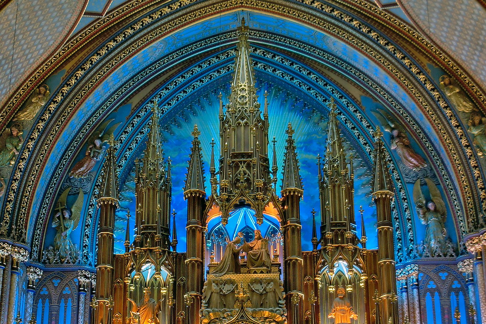 کلیسای بانوی ما - Notre-Dame Basilica