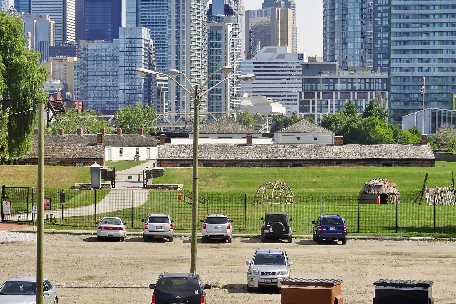 سایت تاریخی ملی فورت یورک - Fort York National Historic Site