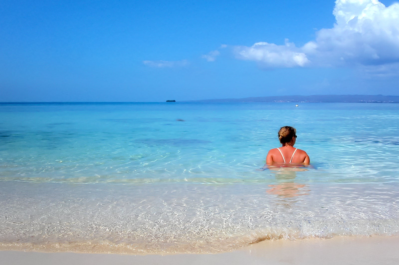 ساحل لیم کی - Lime Cay Beach