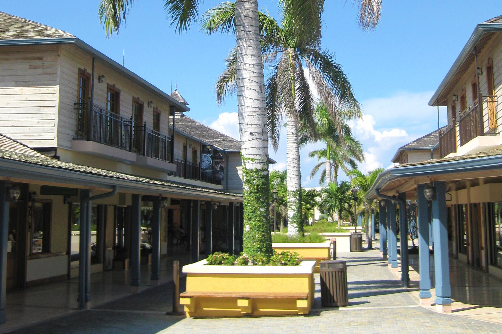 خیابان اصلی جامائیکا - Main Street Jamaica