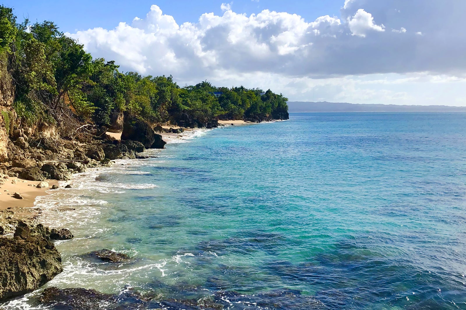 ساحل پنا بلانکا - Peña Blanca Beach