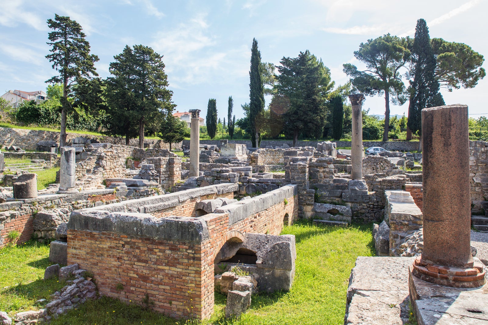 از خرابه های رومی در سالونا دیدن کنید - Visit Roman ruins at Salona