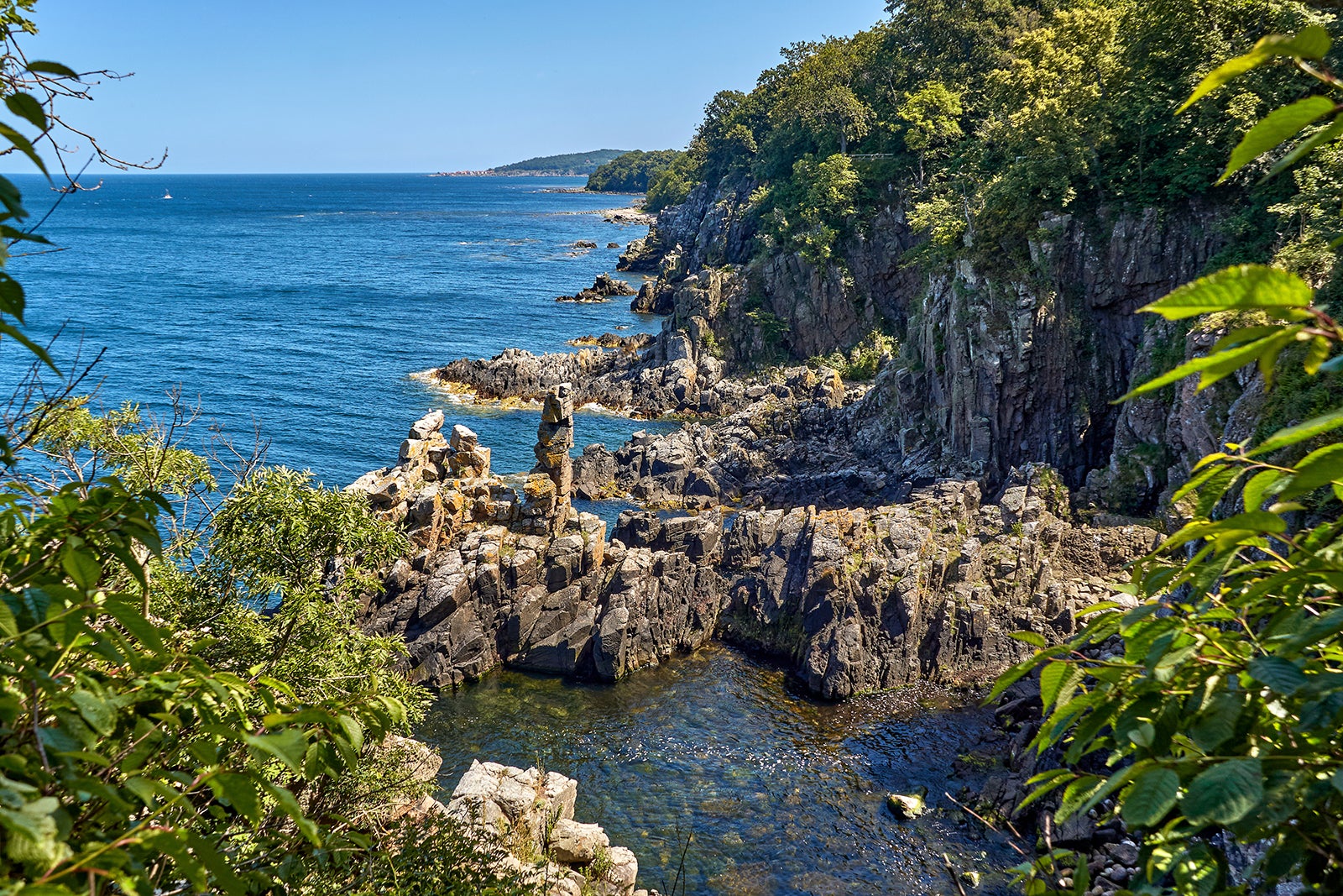 صخره های پناهگاه - Helligdomsklipperne (Sanctuary Cliffs)