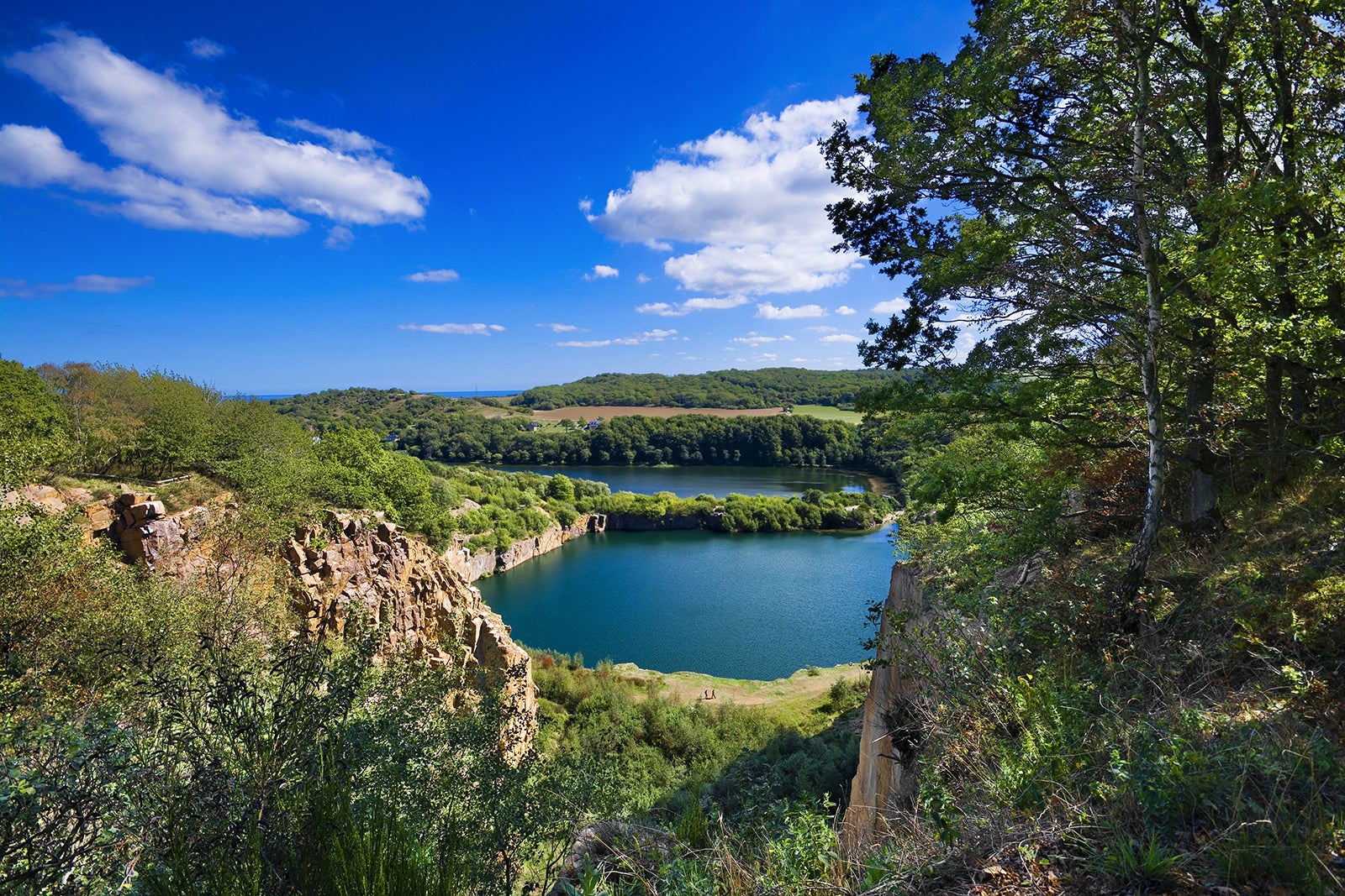 Opalsøen (دریاچه اوپال) - Opalsøen (Opal Lake)