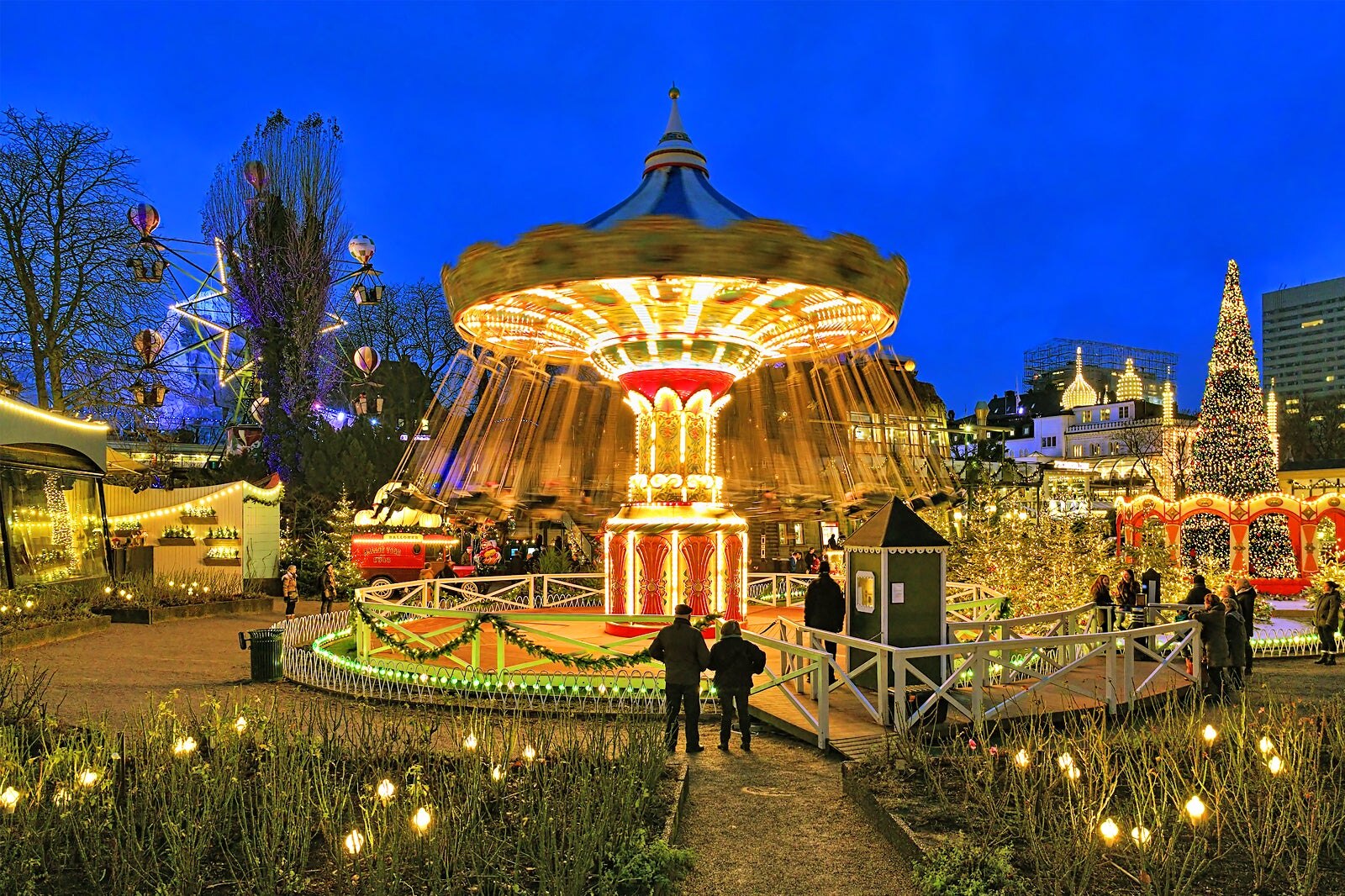 کریسمس در باغ تیوولی - Christmas at Tivoli Gardens