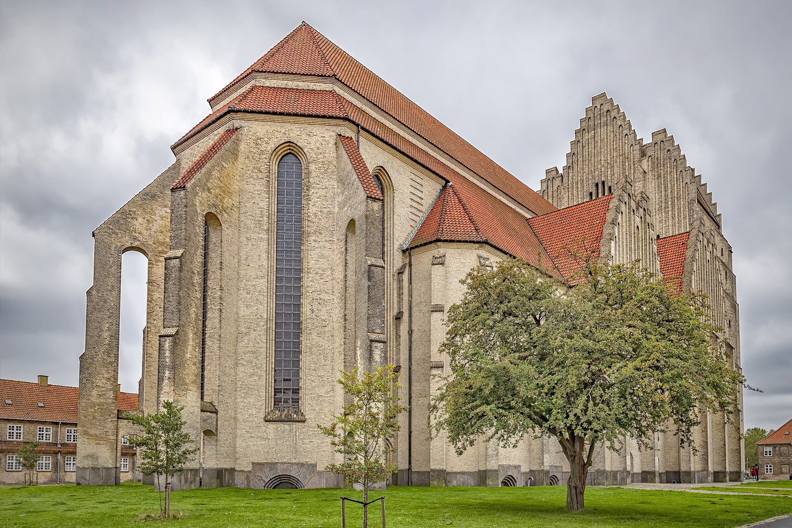 کلیسای گروندویگ - Grundtvig’s Church (Grundtvigs Kirke)