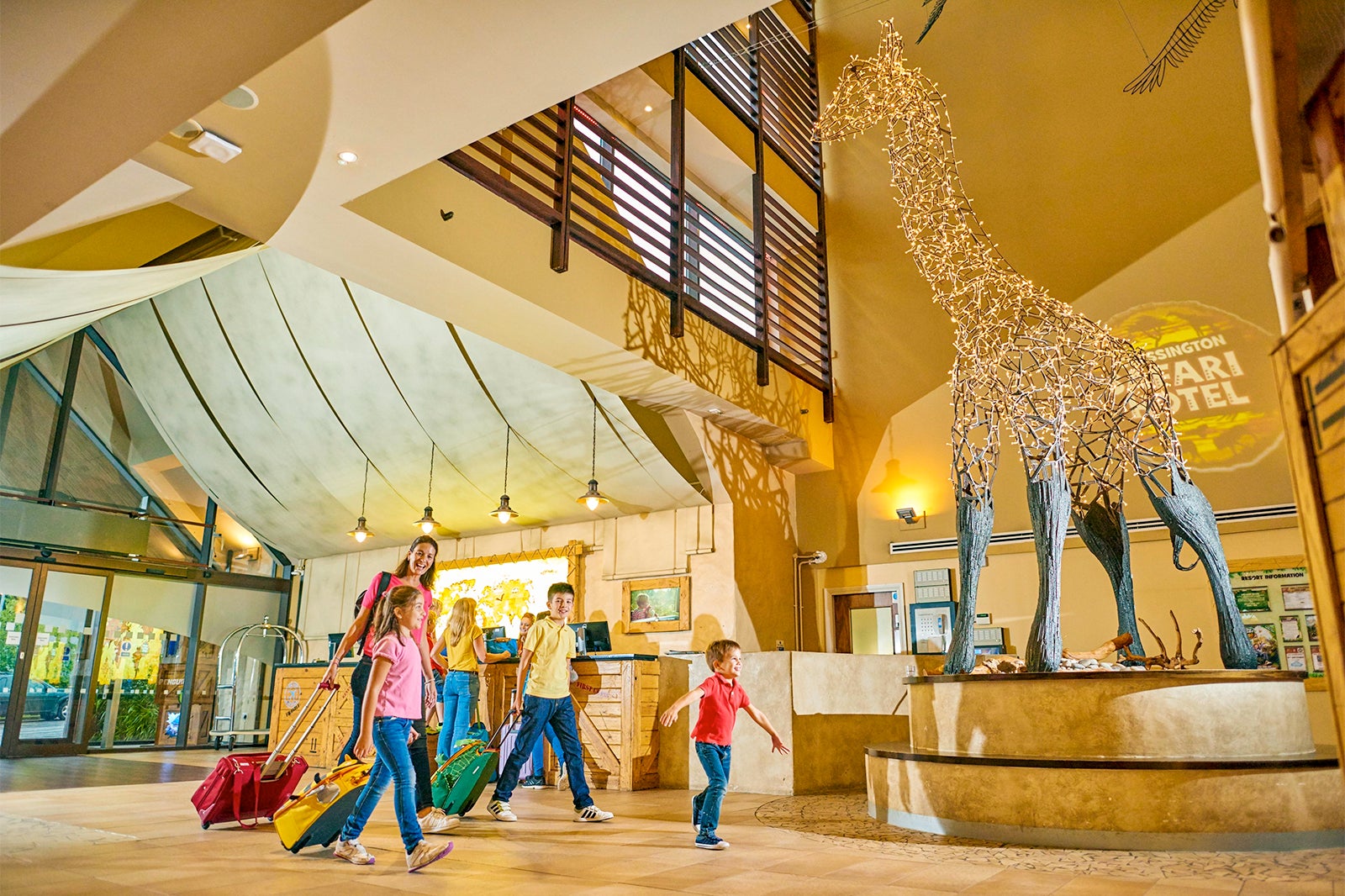 هتل سافاری Chessington - Chessington Safari Hotel