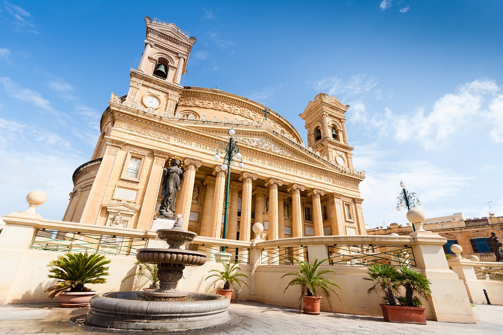 گنبد مستا - Mosta Dome