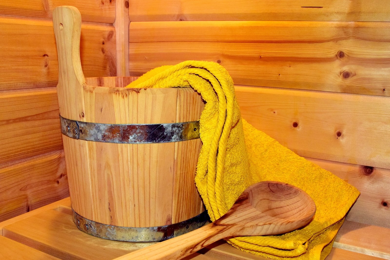 در سونا استراحت کنید - Relax at a sauna