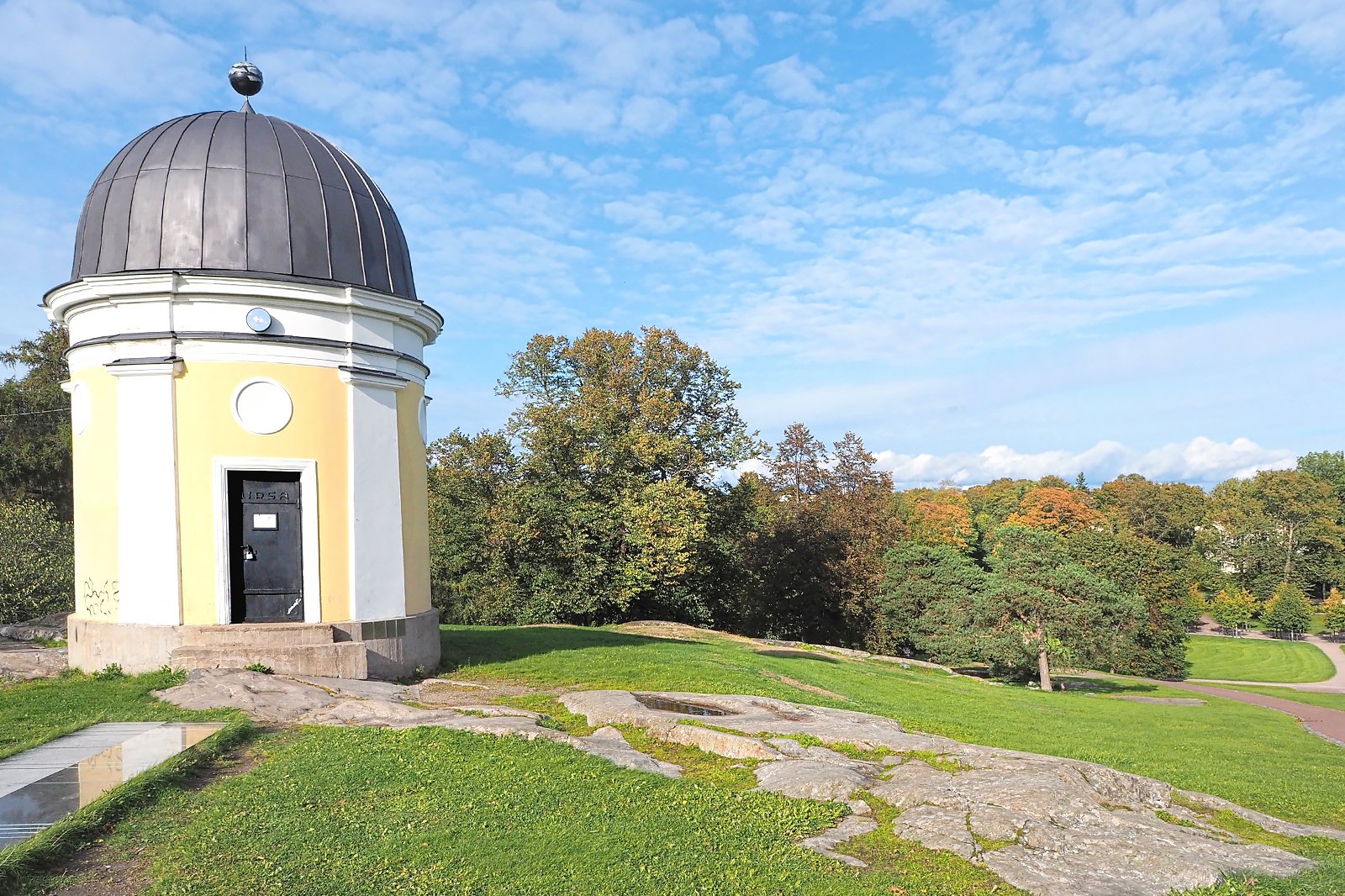 ستارگان در پارک کایوپوئیستو - Stargaze at Kaivopuisto Park