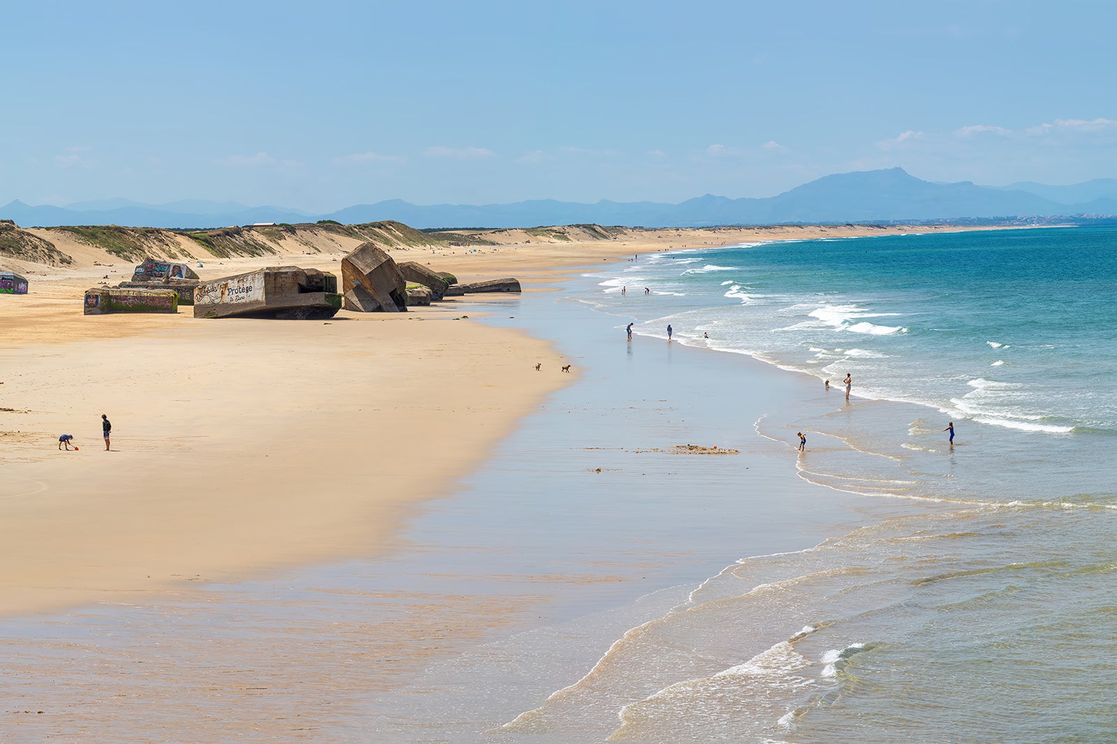 ساحل لا ساوان - La Savane Beach (Plage de la Savane)