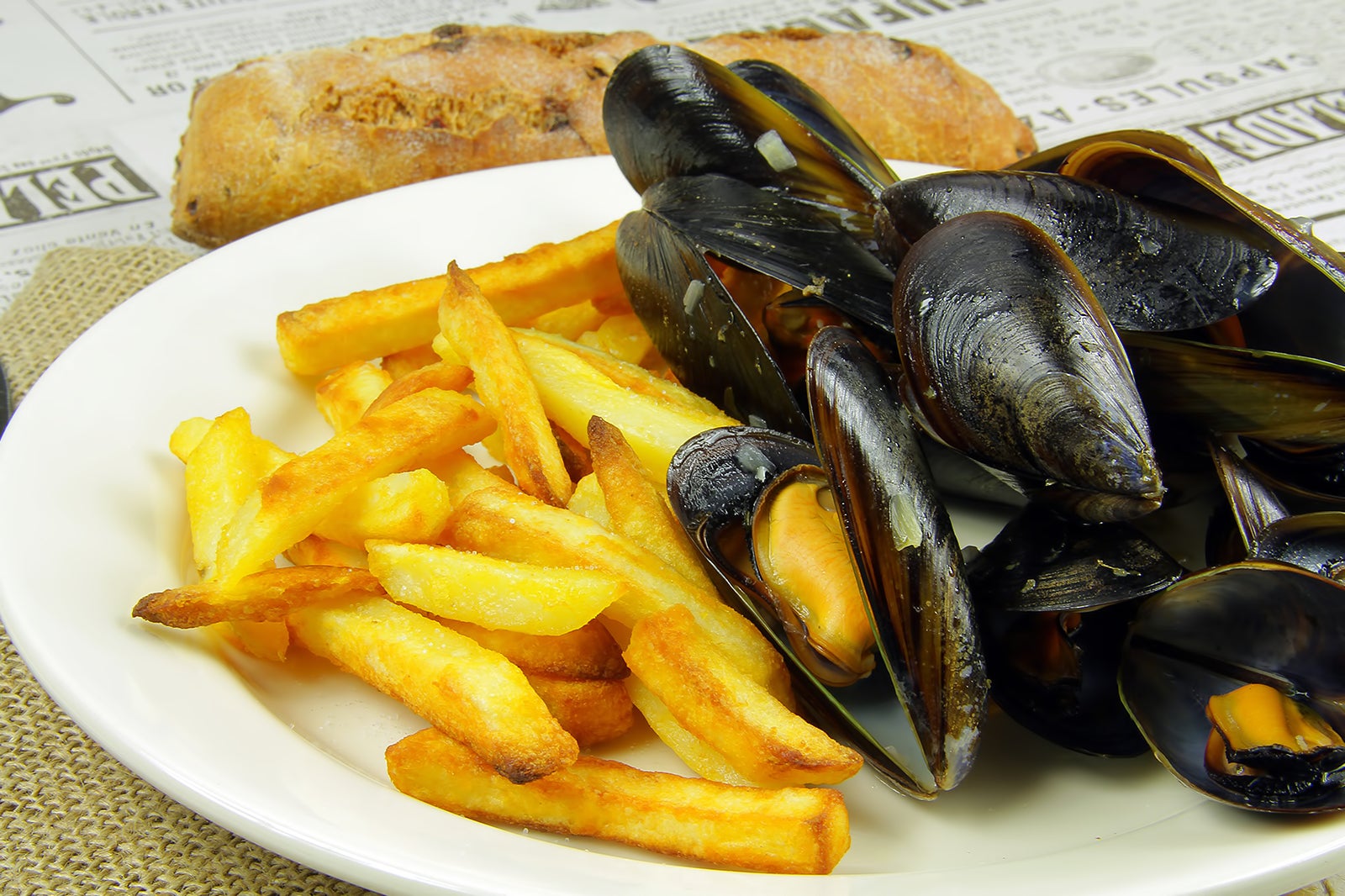 صدف و سیب زمینی سرخ شده - Les Moules-Frites