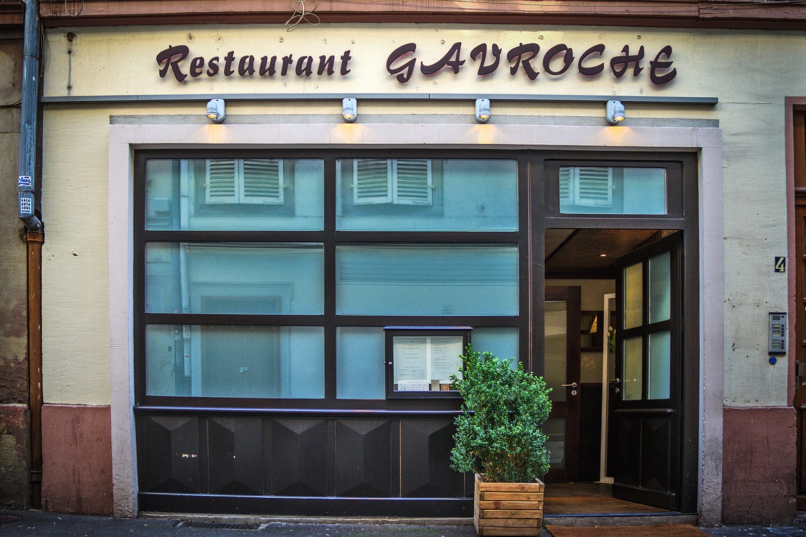 رستوران Gavroche - Restaurant Gavroche