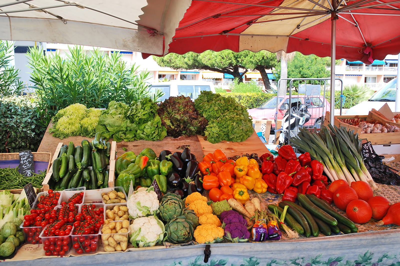 بازار دولون - Doulon Market (Marché de Doulon)