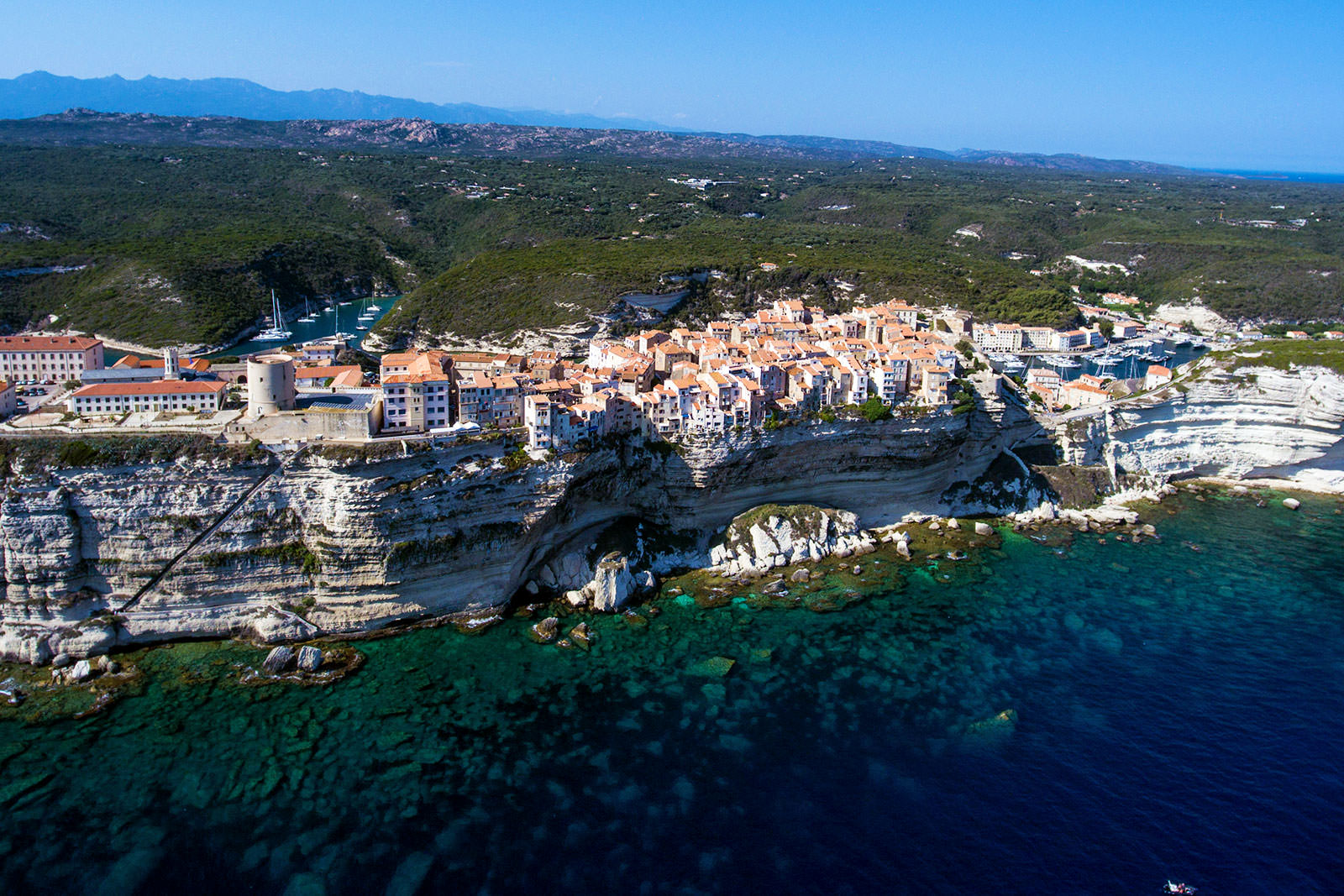 ارگ بونیفاسیو - Bonifacio Citadel