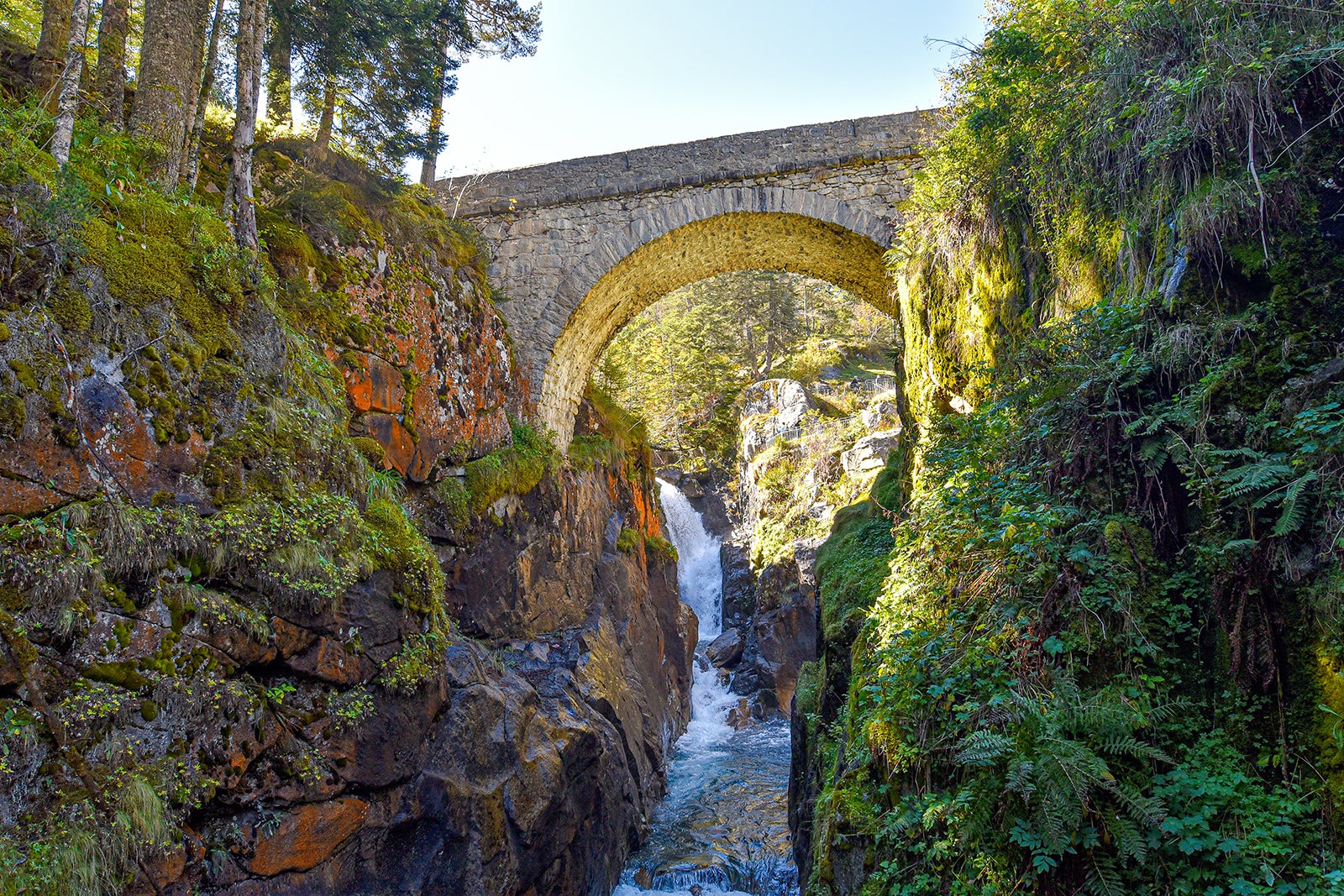 پل اسپانیا - Pont d'Espagne