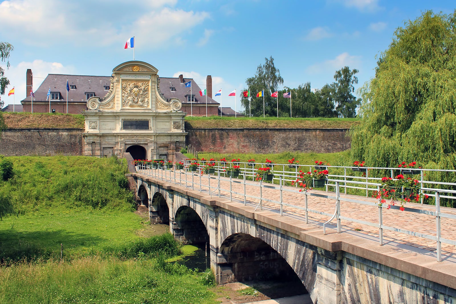 پارک سیتادل (پارک د لا سیتادل) - Citadel Park (Parc de la Citadelle)