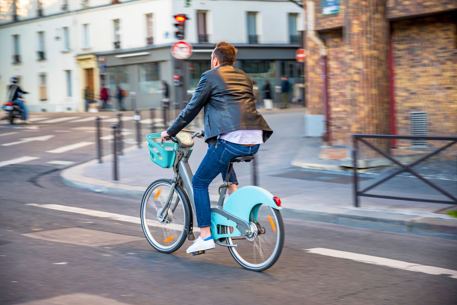 کاوش پاریس با Velib یا Navigo Pass - Exploring Paris with Velib’ or Navigo Pass