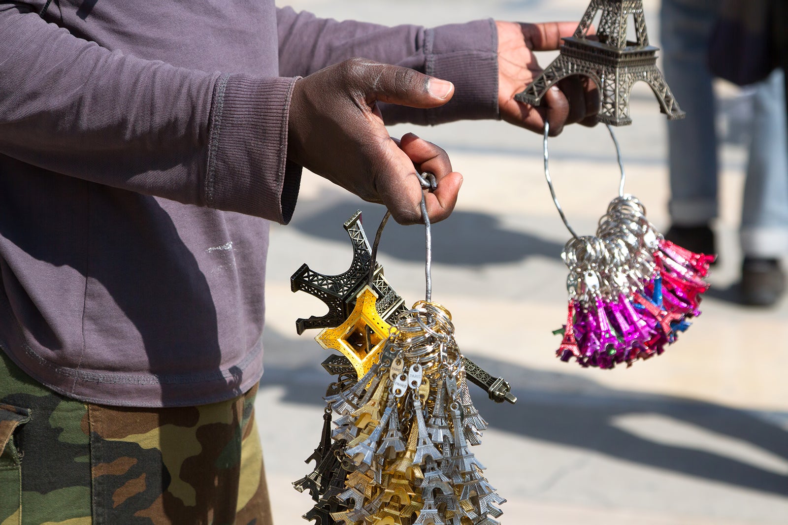 فروشنده خیابانی - The Street Vendor