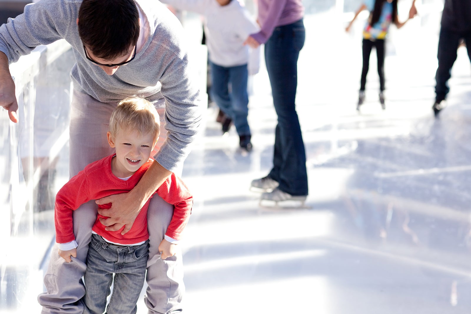 پیست یخی مریادک - Patinoire de Mériadeck Ice Rink