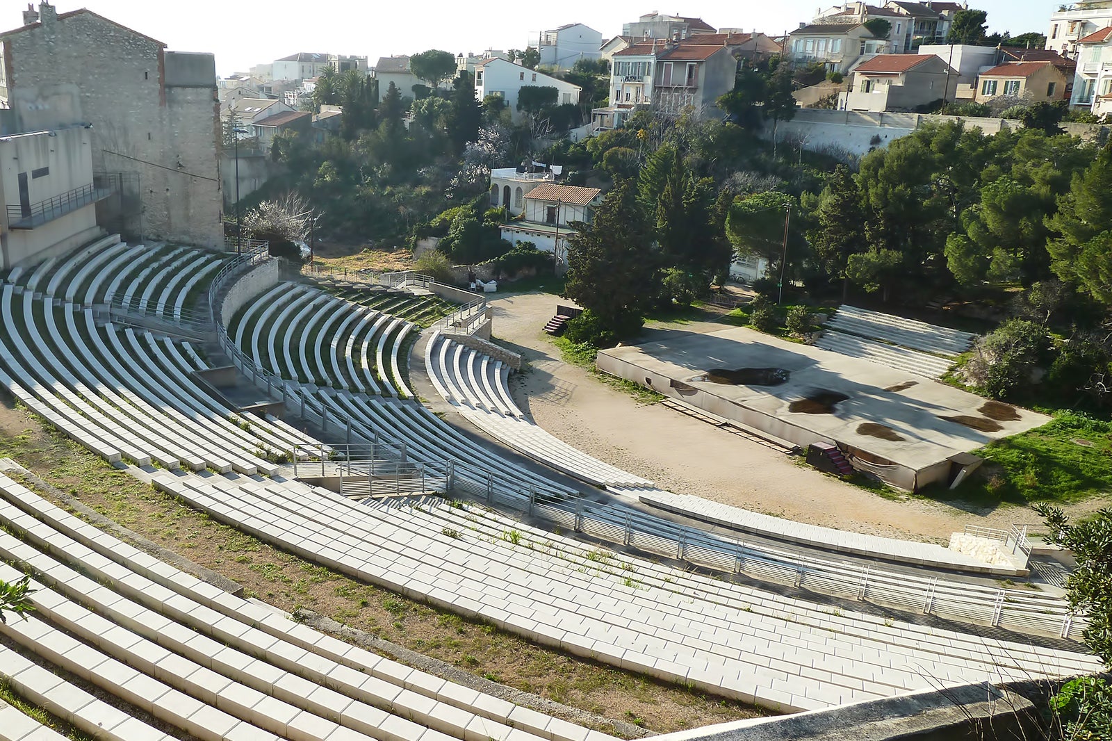 تئاتر سیلواین - Theater Silvain