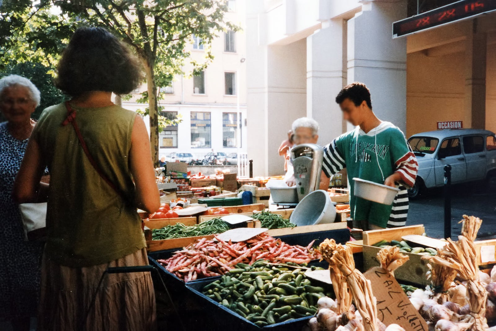 بازار کروکس-روس - Croix-Rousse Market