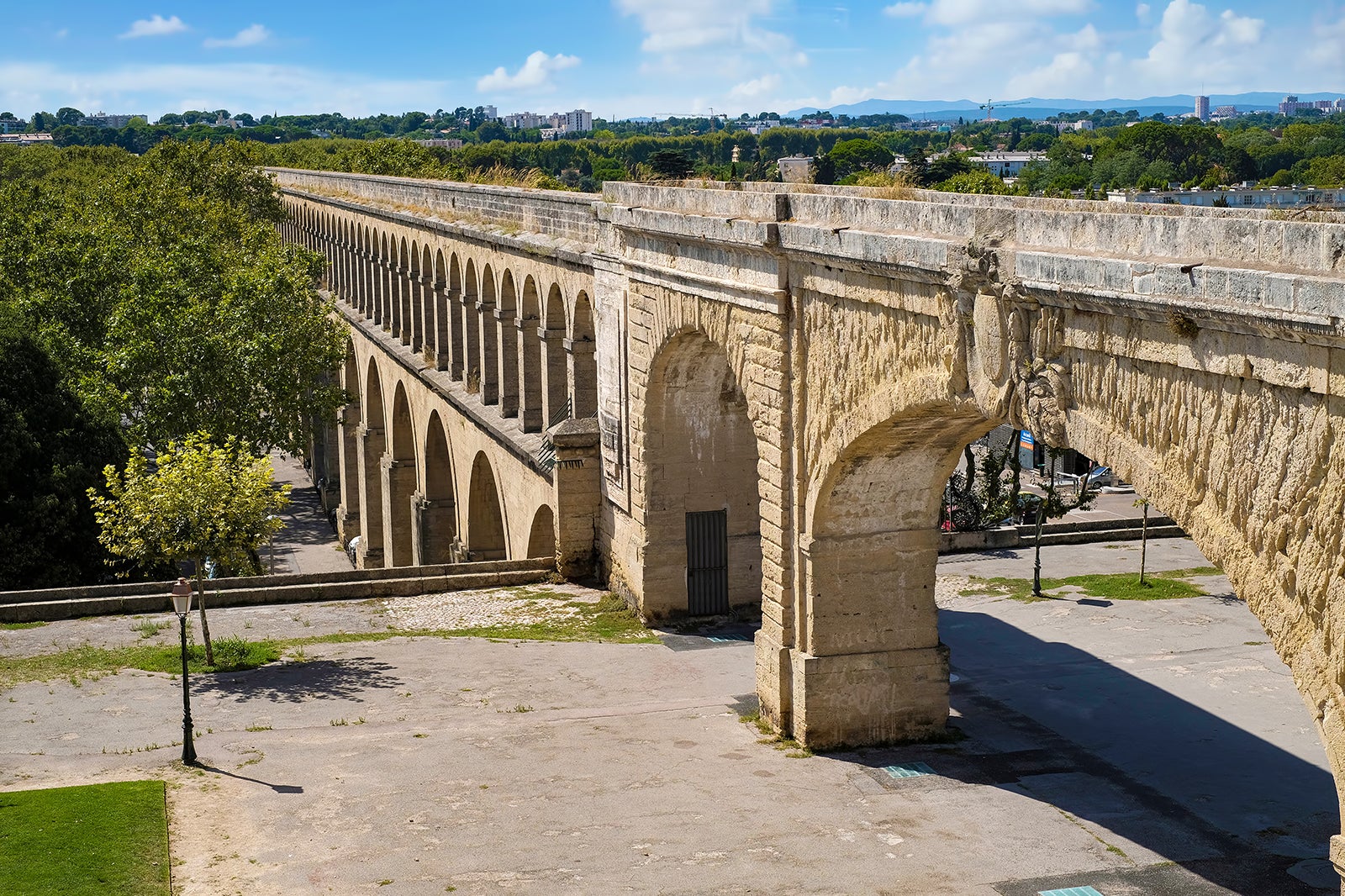 قنات سنت کلمنت - Saint Clément Aqueduct (Aqueduc Saint-Clément)