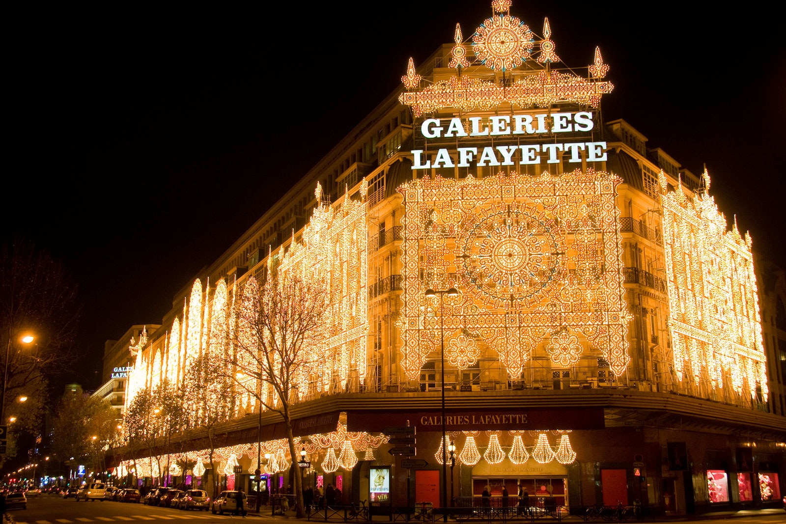 گالری لافایت - The Galeries Lafayette